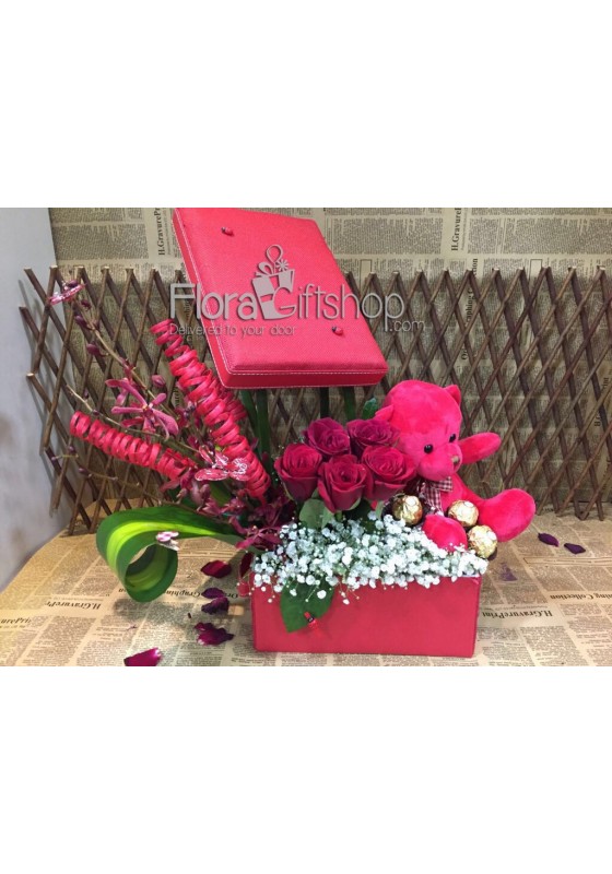 Red Box Roses  